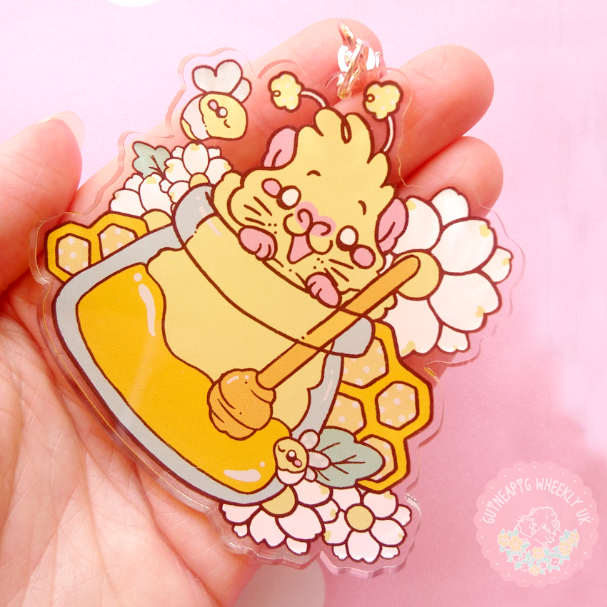 Bumble Bee Guinea Pig Clear Acrylic Guinea Pig Keychain - Guineapig Wheekly UK