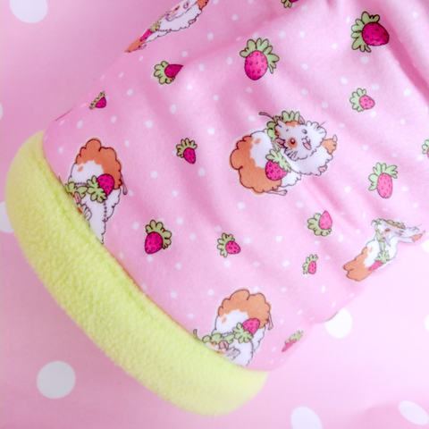 Strawberry Tunnel Guinea Pig Bed